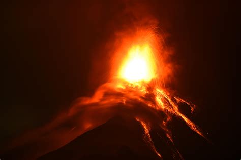 Volcano Of Fire In Guatemala Volcan De Fuego Prompts New Evacuation