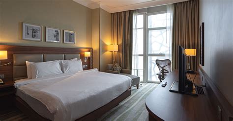 Review Hilton Garden Inn Dubai Al Muraqabat 1 Bedroom Suite Suitesmile