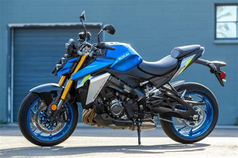 2022 Suzuki Gsx S1000 Review 15 Fast Facts Upright Sportbike