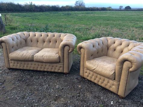 Beautiful Chesterfield Cream Leather 2 Seater Sofa And Matching Club