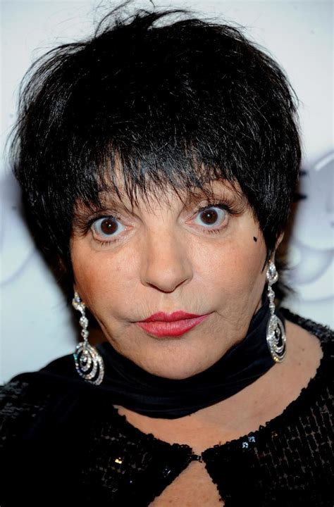 Liza Minnelli Checks Into Rehab For ‘substance Abuse