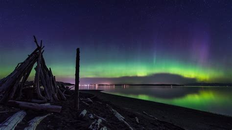 Northern Lights Possible Wednesday Night As Sun Unleashes Geomagnetic Storm