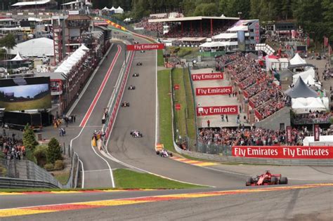 Francorchamps circuit fan, francorchamps, liege, belgium. Neue Tribüne für Spa-Francorchamps