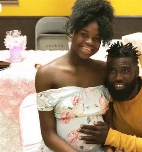 Photo Father Gets Out Of Jailgets Teen Daughter Pregnant