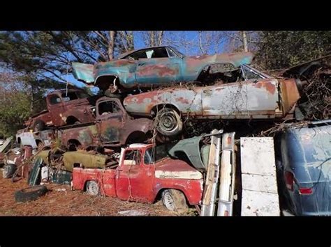 World's Largest and Most Amazing Junk Yard - Old Car City U.S.A. - YouTube