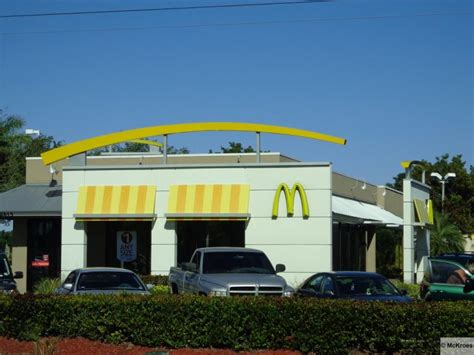 A 63 Year Old Florida Man Danced Naked In A Mcdonalds And Tried To Have