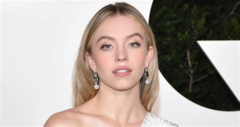 Sydney Sweeney Addresses Backlash Over Family Members Wearing Trump Themed Merch To Moms
