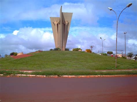 O Monumento Representado Nessa Imagem Foi Construído Como Forma De