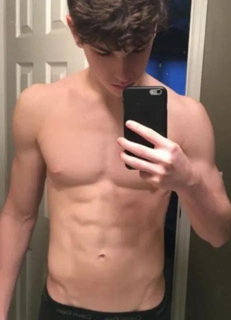 Shirtless Male Frat Jock Beefcake Hunk Dorm Room Selfie Guy Photo X