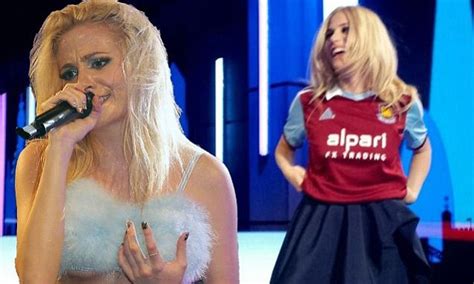 Pixie Lott Reveals Her Love For West Ham