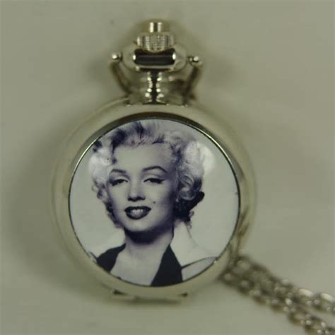 Shipping Hot Sale New Men Women Lady Marilyn Monroe Idol Silver