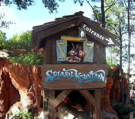 Magic Kingdom Frontierland Splash Mountain Entrance Sign A