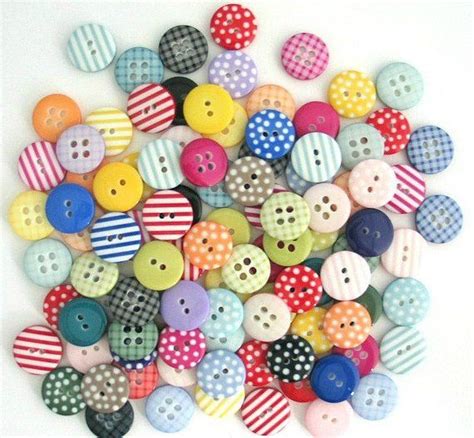 50 Assorted Colour Sewing Buttons For Scrapbooking Christmas