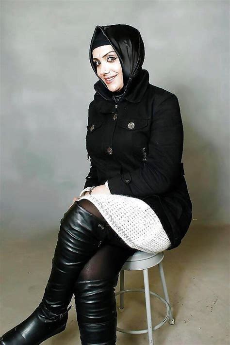Pin By On Models Iranian Women Fashion Arab Girls Hijab Arab Girls