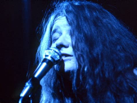 Den kdy hudební svět ztratil obří talent Janis Joplin vydala jen