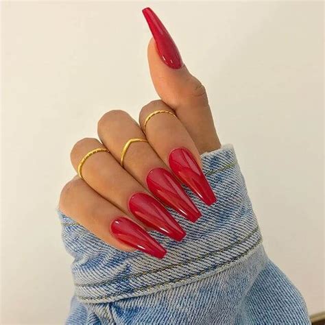 50 creative red acrylic nail designs to inspire you ongles en acrylique ongles rouges vernis