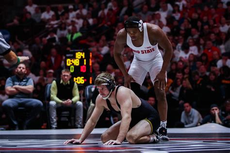 Wrestling No 2 Ohio State Closes Out Regular Season With 29 6 Domination Of No 6 Nc State