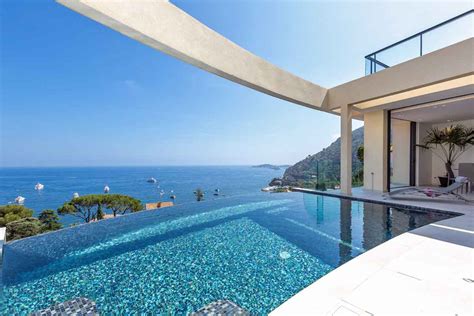 Luxury Villas With Infinity Pools In The South Of France