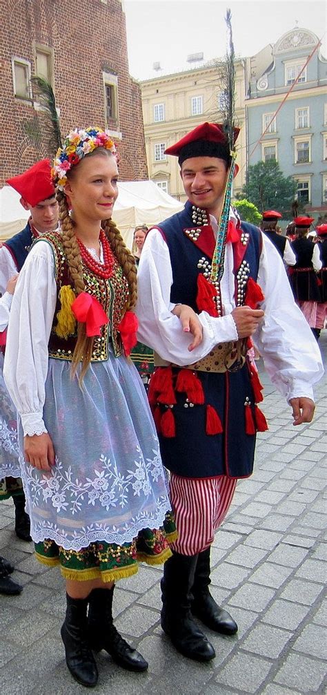 Krakowiaki Poland Polish Traditional Costume Traditional Outfits Traditional Dresses