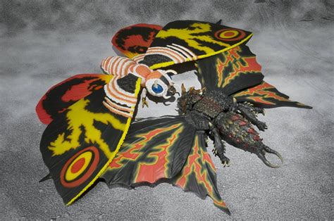 Bandai Tamashii Nations Sh Monsterarts Mothra Action Figure