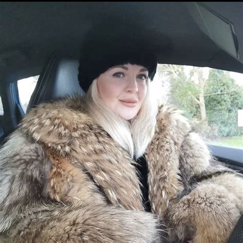 Pin On Fur Fashion And Cars