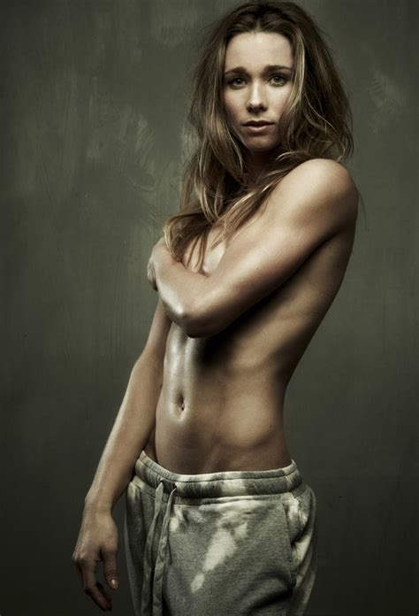 Who Said Hockey Players Aren T Dame Sexy Ellen Hoog Dutch Olympic Field Hockey Team