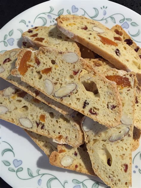 Apricot and cranberry biscotti will also make a lovely christmas present. Cranberry Apricot Biscotti : Almond Apricot Biscotti ...