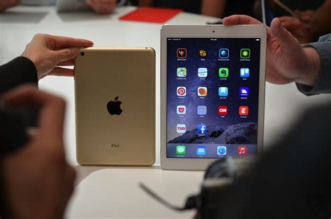 Apple ipad mini 2019 64 гб. First Impressions: iPad Air 2 and iPad Mini 3 in Gold ...
