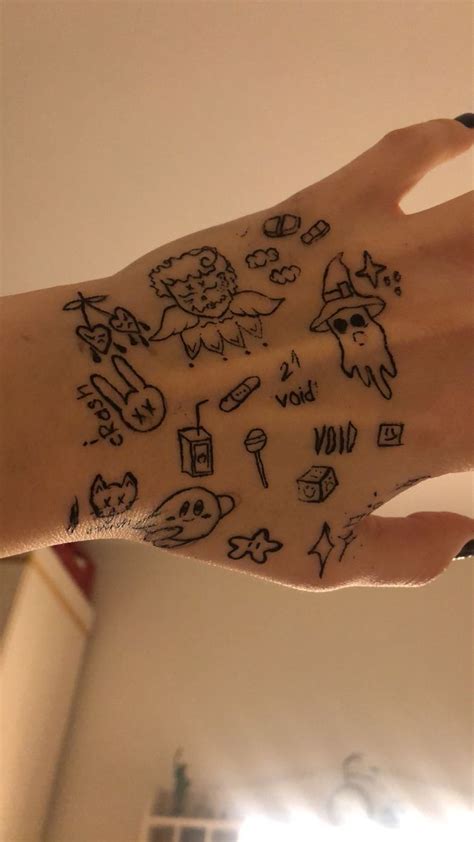 Pretty Hand Tattoos Small Hand Tattoos Mini Tattoos Hand Doodles
