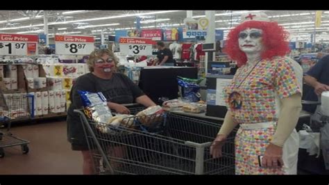 Funny Weird People Of Walmart 100 Photos Youtube