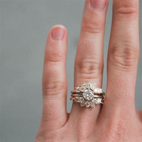 Ct Round Solitaire Diamond Halo Bridal Set Engagement Ring K Yellow