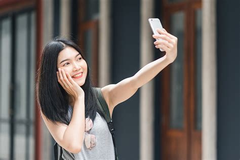 những mẹo hữu ích để chụp ảnh selfie tự sướng đẹp nhất