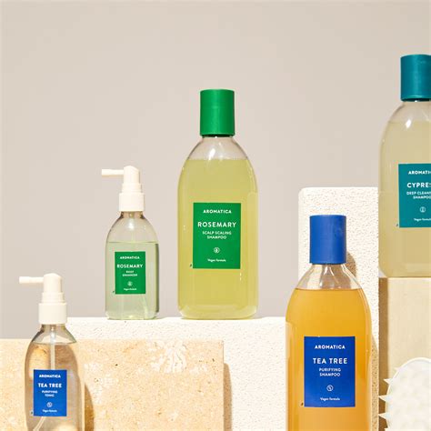 Rosemary Scalp Scaling Shampoo 400ml Aromatica Clean Beauty