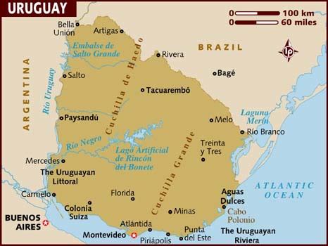 Quadratische plattkarte, geographische begrenzung der karte Map of Uruguay