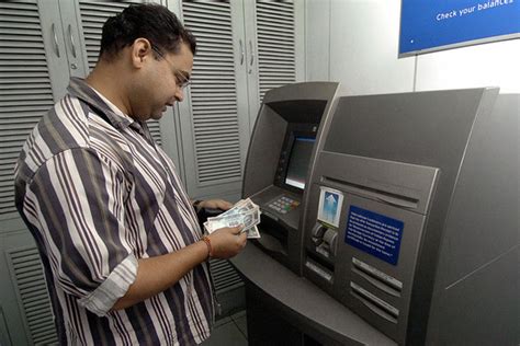 Atm Heist How To Protect Your Card India Real Time Wsj