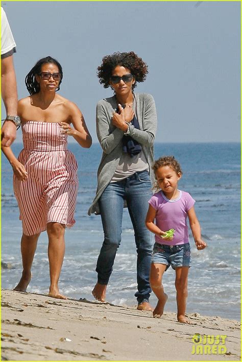 Halle Berry Nahla Beach Beauties Photo Celebrity Babies