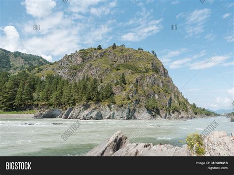 Confluence Two Rivers Image And Photo Free Trial Bigstock