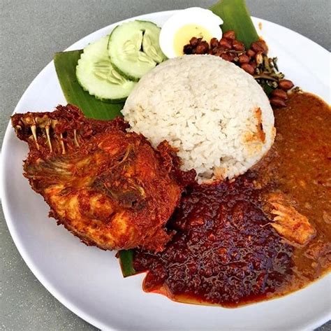 To further elevate your nasi lemak experience at nasi lemak angah, you can also top it up with its being in the nasi lemak making business for over 30 years, you can trust kak saleha to know her. 10 nasi lemak places in KL every Malaysian should know