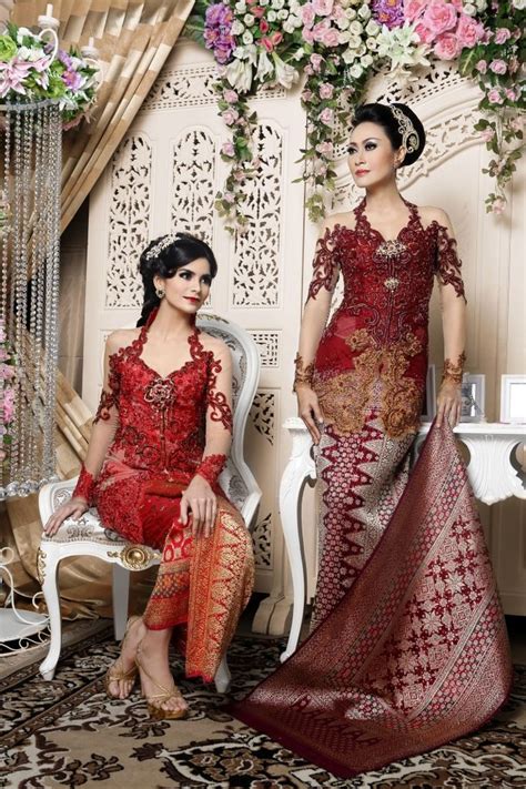 Desain model gaun pengantin muslim modern terbaru dan terpopuler di tahun ini bisa sahabat lihat dulu sebagai salah satu tambahan ide dalam. 11 Model Gaun Kebaya Modern Istimewa Untuk Pernikahan