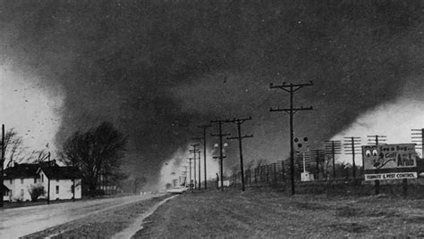 The Story Behind One Of The Most Remarkable And Terrifying Tornado Photographs Ever Taken