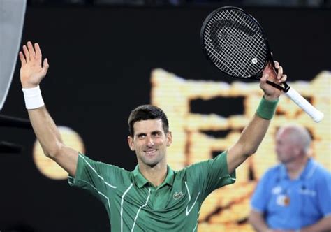 Sportsmail's kieran jackson will take you through all the action from novak djokovic looks to defend his australian open title against dominic thiem. Australian Open 2020, Novak Djokovic liquida Yoshihito ...