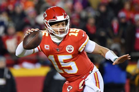 Patrick Mahomes Leads Seven Chiefs Named To Pffs Top 101