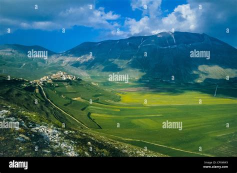 Europe Italy Mount Sibillini National Park Plane Of Castelluccio Da