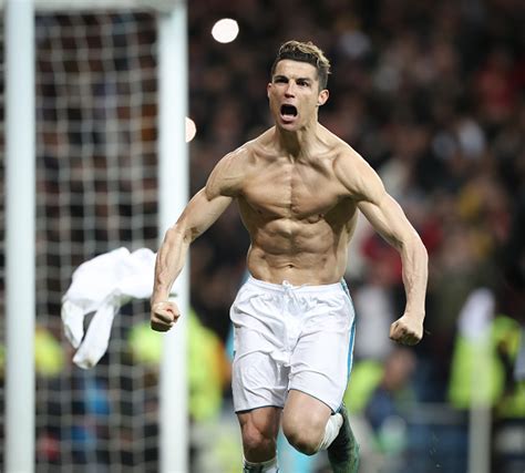 It's not a worry for the champions league final. it remains to be seen how serious ronaldo's ankle complaint is. Cristiano Ronaldo goes shirtless after helping Real Madrid reach Champions League 2017/18 semi ...