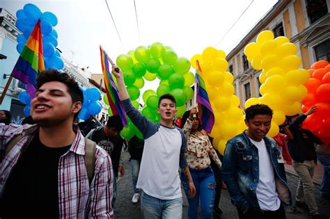 Marcha Del Orgullo Gay En Quito Reivindica La Diversidad Y Nuevos Retos