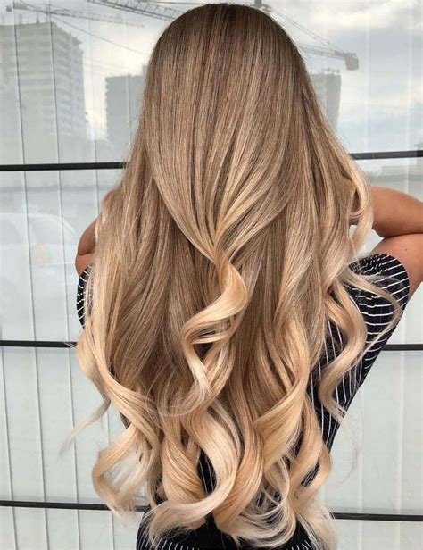 Attractive Blends Of Sandy Blonde Hair In 2019 Trendy Colours For Hair Hairstyles