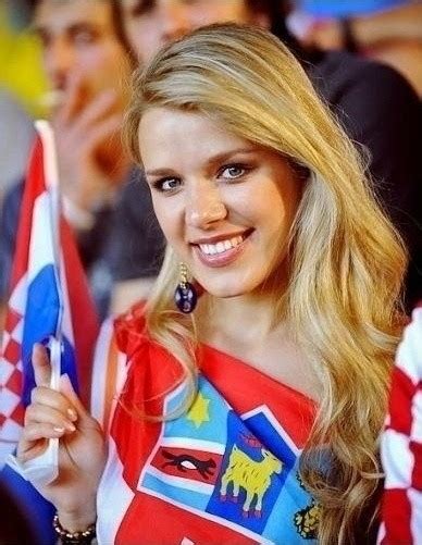 66 Beautiful Football Fans Spotted At The World Cup World Cup Hot Croatian Girl 3 Viralscape