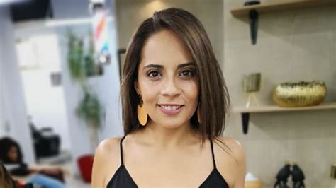 Su inclinación hacia los temas políticos, según reconoce en entrevista tras haber proyectado karnawal en el festival de málaga, ciudad a la que volverá en unos días para el pase de las consecuencias, castro, de 65. Joven chilena se divorció por Zoom y causó furor en el ...