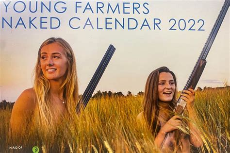 Молодые фермеры снялись обнаженными для эротического календаря Topnewsru