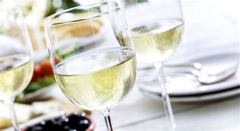 La Vallée du Rhône veut mettre du blanc dans son vin